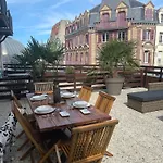 L Ecrin Villersois Terrasse Vue *